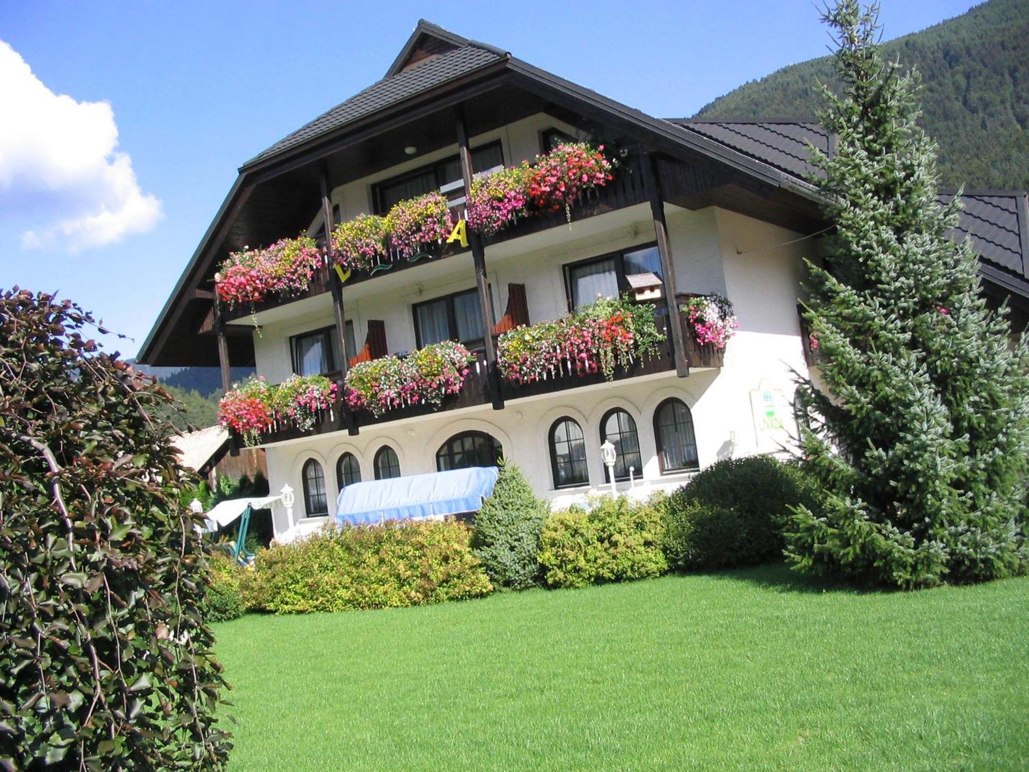 Penzion Livada Kranjska Gora Esterno foto
